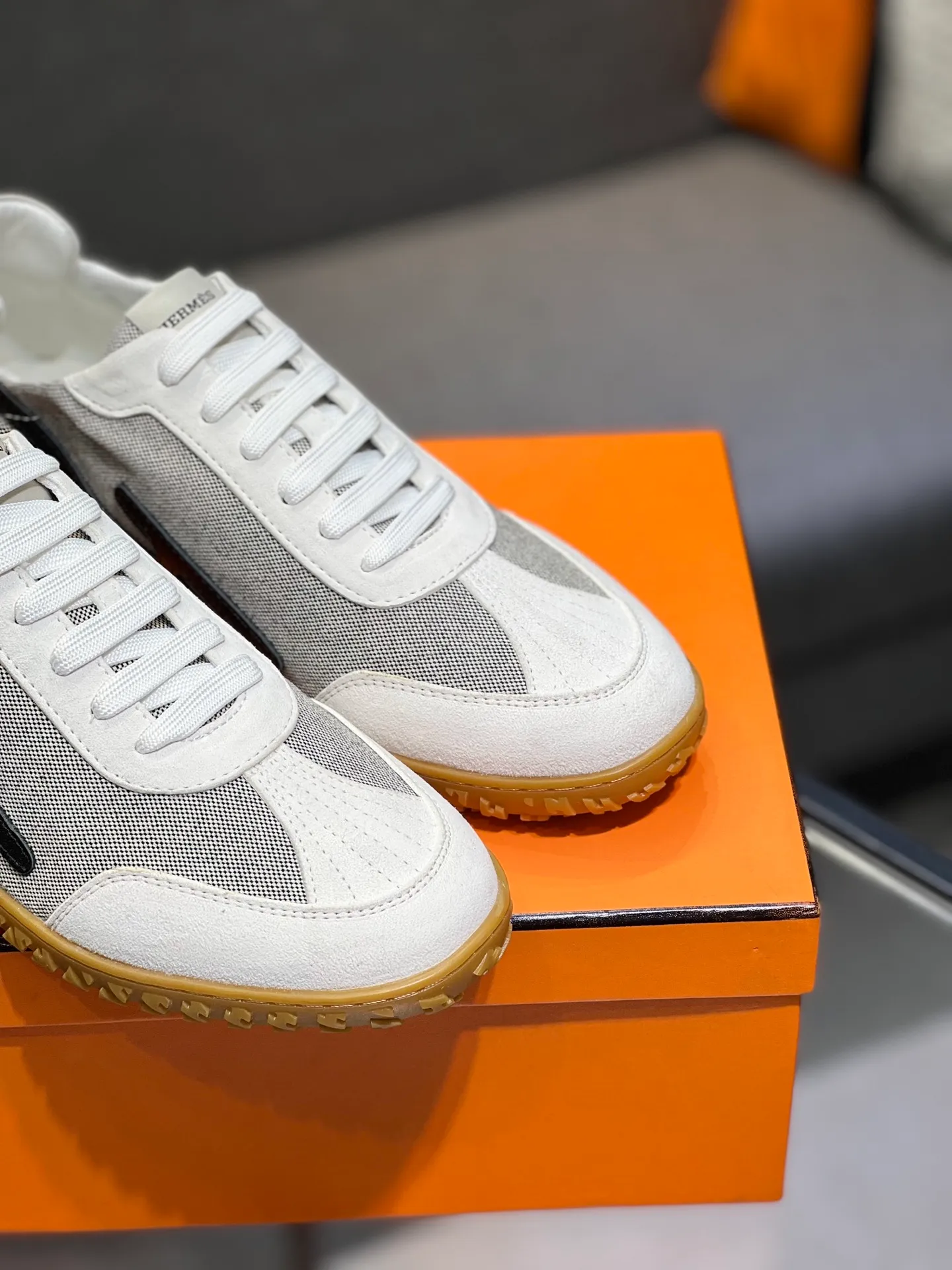 Men's shoes 💰700 [HERMES] Hermès - High-end quality original order 🔍🔍 - Upper: 🔝 cowhide suede splicing design - Inner lining: imported mixed sheepskin - Outsole: TPR foam · Rubber: two-color combined molding outsole - Super high quality control · Fine workmanship: highlighted (high-end, luxury, grade) -Size: 38-44 (45, 46, can be customized)